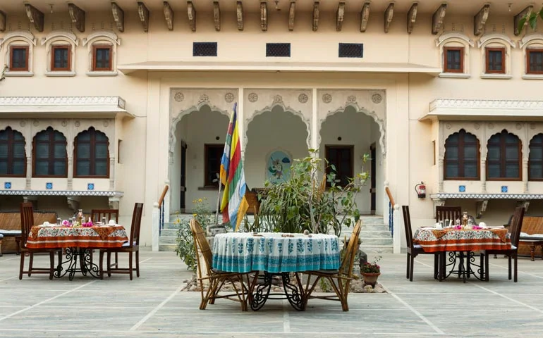 Dera Mandawa